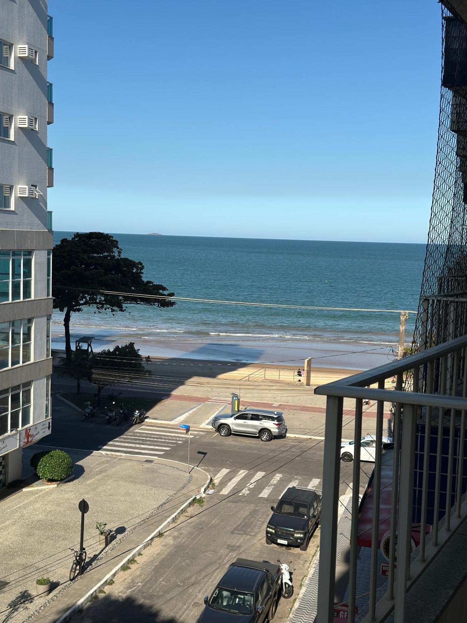 Apartamento Vista Mar 209 - 2 Quartos - Praia Do Morro - Predio Frente Mar - Varanda Com Vista Mar - Elevador - Atravessou A Avenida, Ja Esta Na Praia - Com Garagem - Internet Гуарапари Экстерьер фото